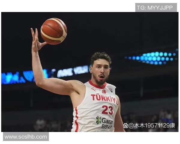 法国足球明星因伤缺阵球队关键比赛球迷忧心忡忡